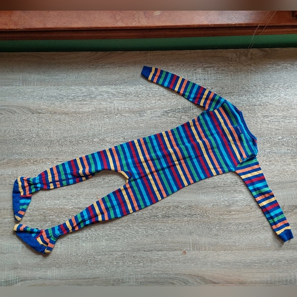 Gap vguc striped footed pajamas size 4 & 5 - Picture 11 of 16